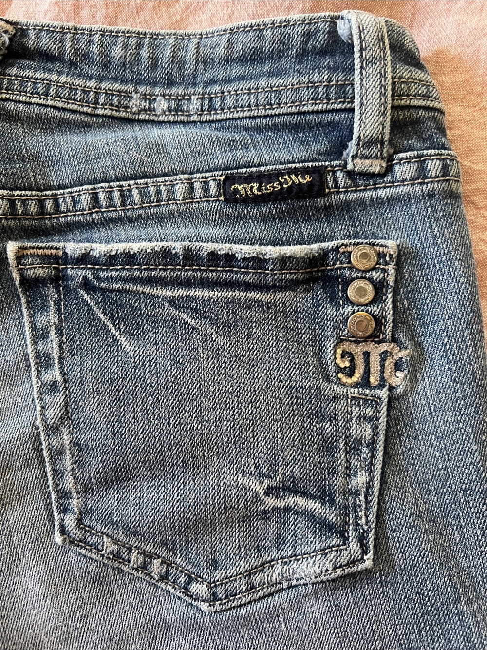 Miss Me Y2K Women's low rise medium Light Blue Skinny Jeans with sparkle Logo